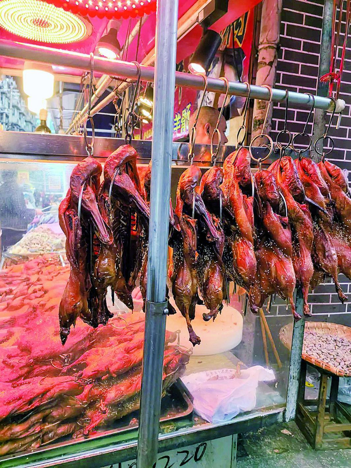     正在售卖的烤鸭