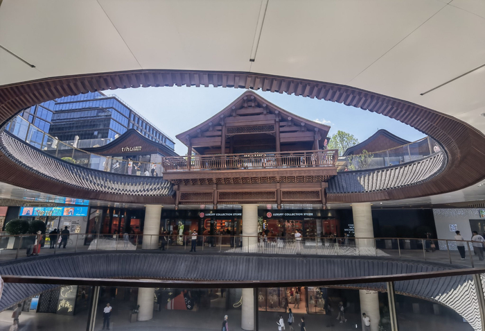 　　位于北京市西城区的中海大吉巷近期开业，成为热门打卡点。新华社记者吉宁 摄