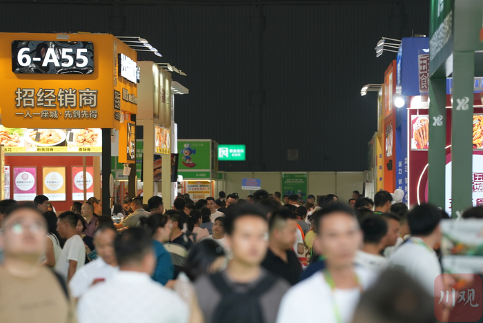 博览会开展首日接待专业观众突破3万人。