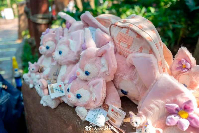 经历了加价、配货、排队，有网友直呼：“这是在买爱马仕吗?”图/IC photo