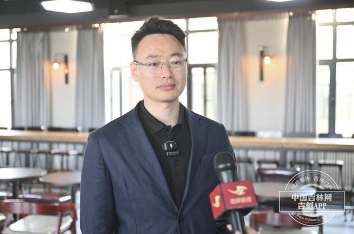 吉林大学图书馆馆长徐昊