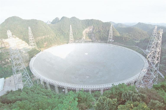位于大山深处的“中国天眼”。   杨文舒 摄