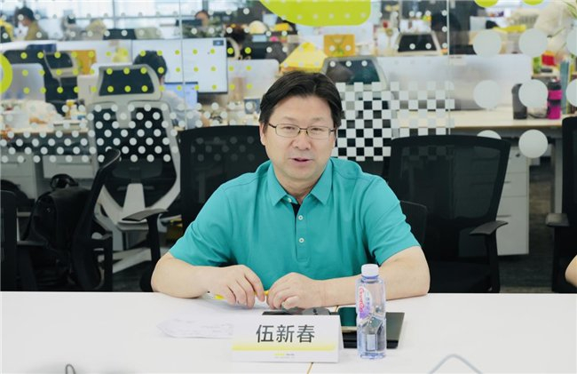 图:北京师范大学儿童阅读与学习研究院院长伍新春教授在叫叫儿童中文阅读能力测评研讨会现场。