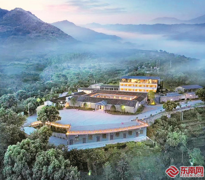 安溪最早的国营茶厂之一芦田茶场改造成云岭茶庄园，深受游客欢迎。