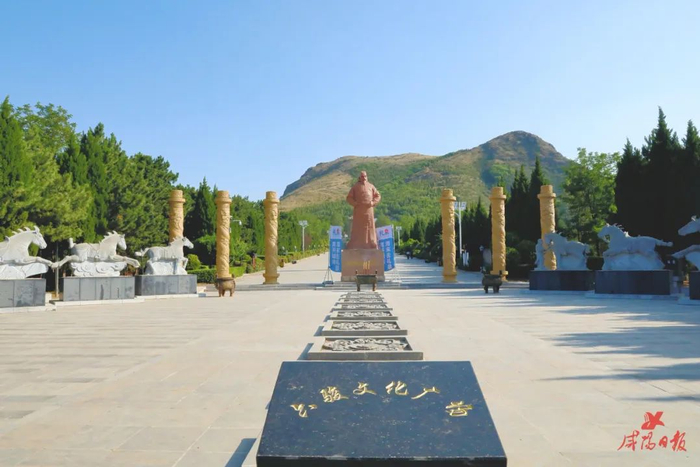 六骏文化广场。