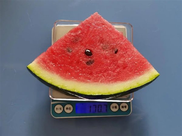 可食部约为 100 克（大约 1 巴掌）图片来源：作者提供