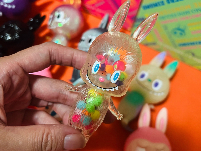 小刘收藏的初代LABUBU/受访者供图