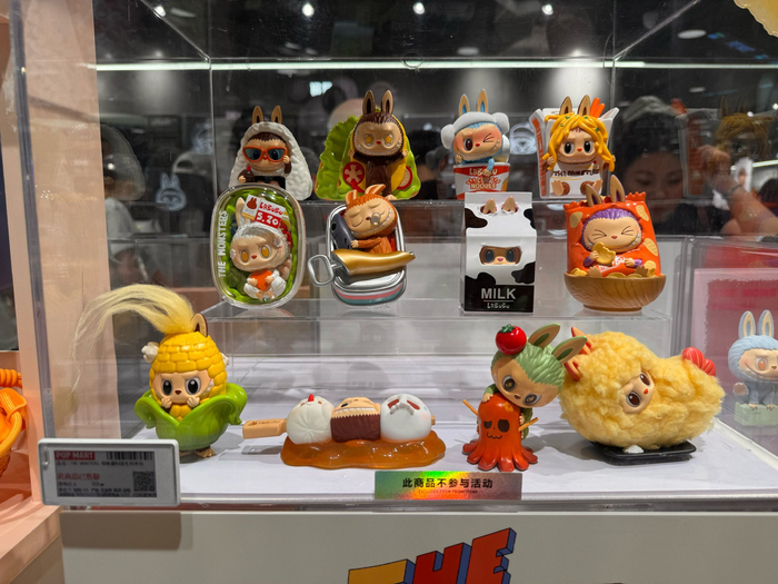 今年推出的怪味便利店系列手办已售罄/时代周报记者摄