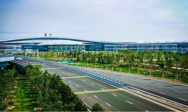 “一带一路”的新枢纽。张涵/摄