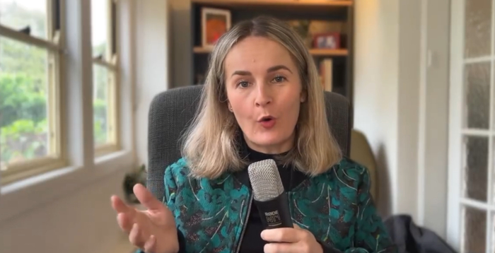 克里斯汀·特拉斯代尔 视频截图