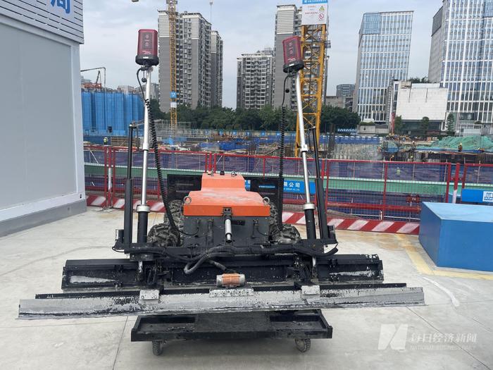 激光整平机器人 图片来源:每经记者 胥帅 摄