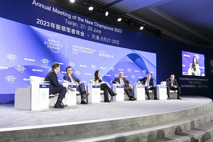 新领军者年会汇集1500多位全球领袖。