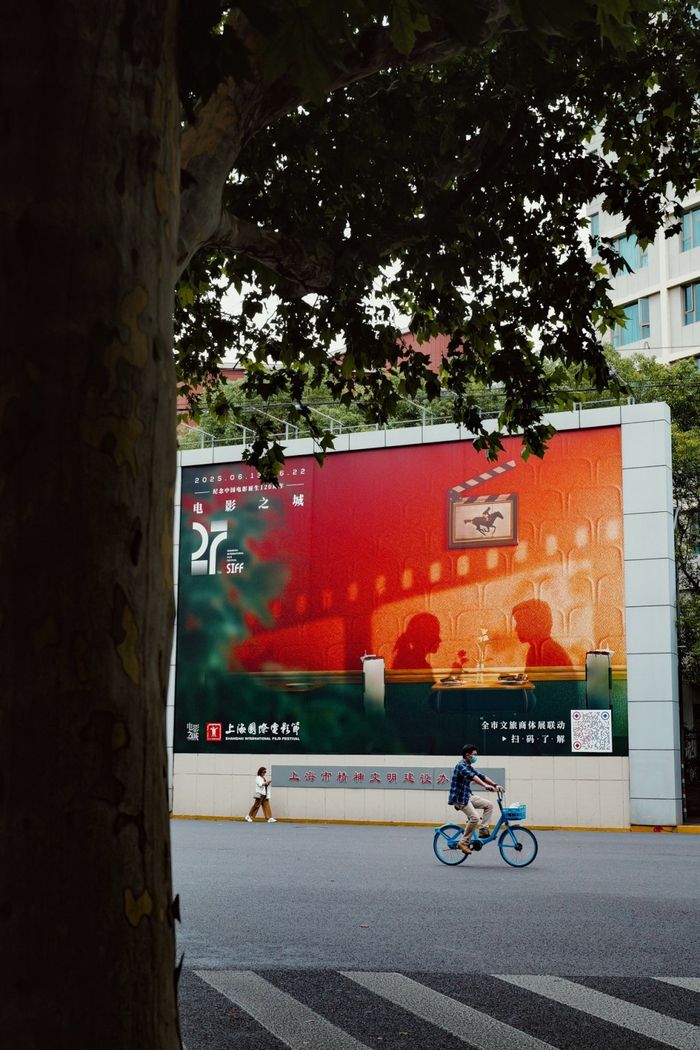 城市中随处可见的SIFF 元素 实习生 周泽洋 图