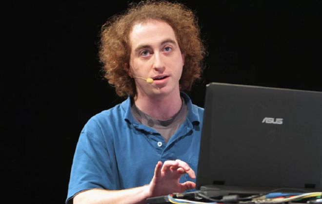 ▲大卫·霍尔兹