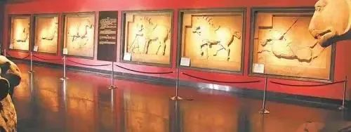 西安碑林博物馆展出的六骏，其中二骏为复制品。王保国摄