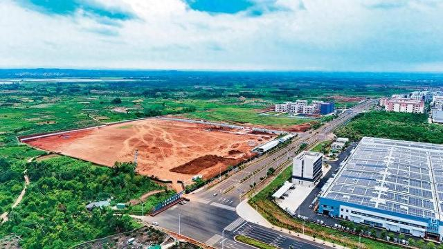 海口国家高新区美安生态科技新城广东海南先进制造业合作产业园（2025 年 5 月 8 日摄） 牛良玉摄