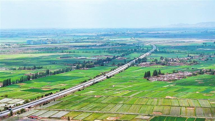     武威市凉州区大力推进高标准农田建设。新甘肃·甘肃日报记者 田蹊