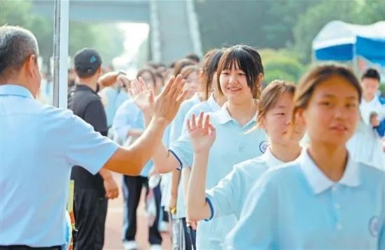                             如遇作品内容、版权等问题，请在相关文章刊发之日起30日内与本网联系。版权侵权联系电话：010-85202353                        