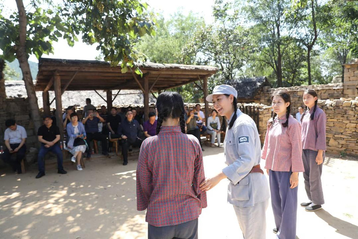 沂南县马牧池乡常山庄村举行红色文化小戏小剧表演。（资料片）