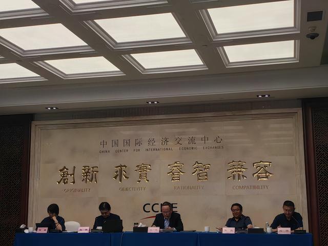 “经济每月谈”活动现场 每经记者 张怀水 摄