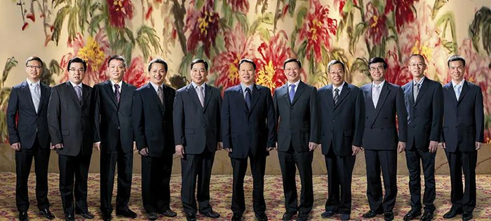 （三花智控核心人员合影，图源企业官网）