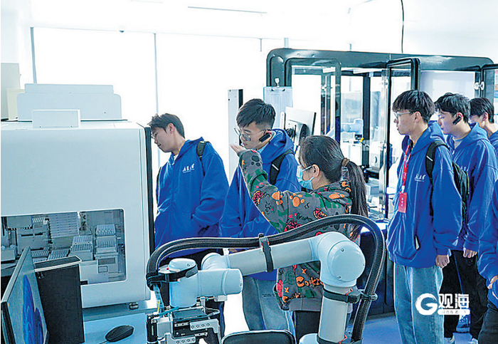 学生假期到联合培养单位访学。