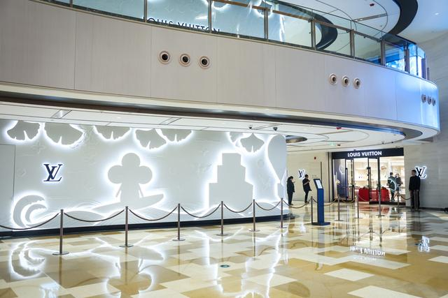 “巨轮”内部。海沙尔摄