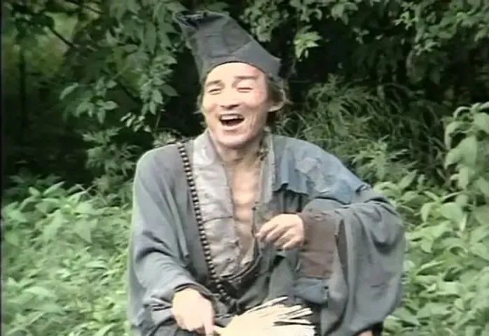 游本昌饰演“济公”