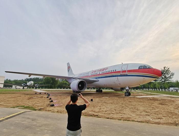 一架拥有着40多年历史的空客A310飞机将实现活化利用。新京报记者 陶冉 摄