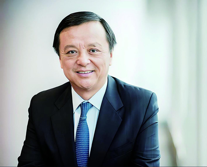     李小加