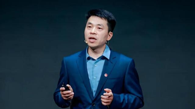 图：超图软件总工程师、平台产品线总裁胡中南