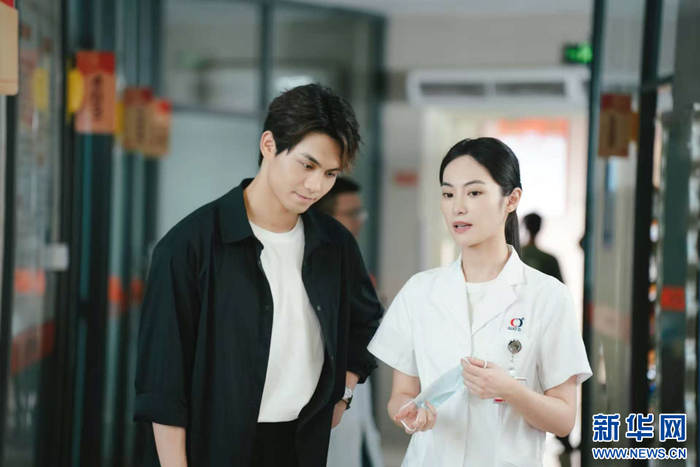 这是剧照。新华网发 （《情定养老院》剧组供图）