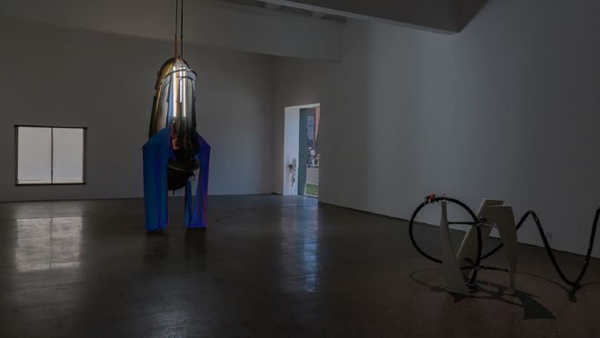 “郭城：虫”展览现场，北京魔金石空间，2025。图片由嘉宾郭城提供。