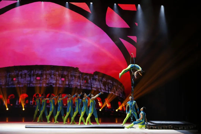 《登峰造“技”》剧照。中国杂技团/供图