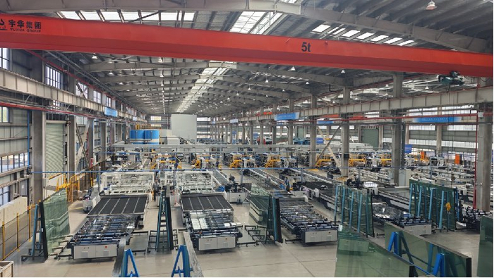 龙口科诺尔玻璃科技有限公司生产车间。受访者供图