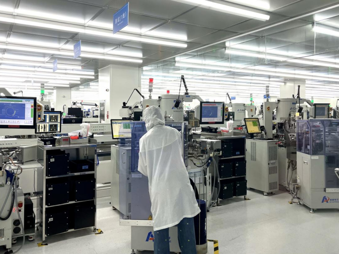 测试车间（央广网记者  栾永胜  摄）