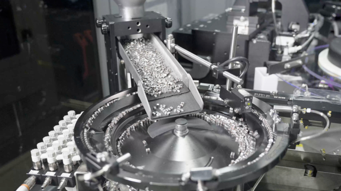 （图为微容科技产线。受访者供图）