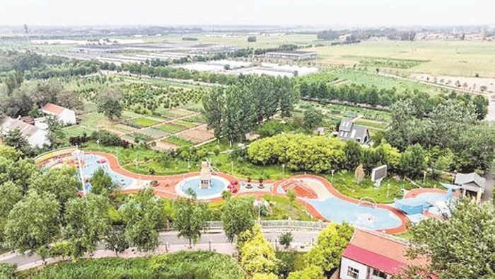         6月27日，从空中俯瞰邯郸市广平县后南阳堡村。 河北日报记者 田明 摄    