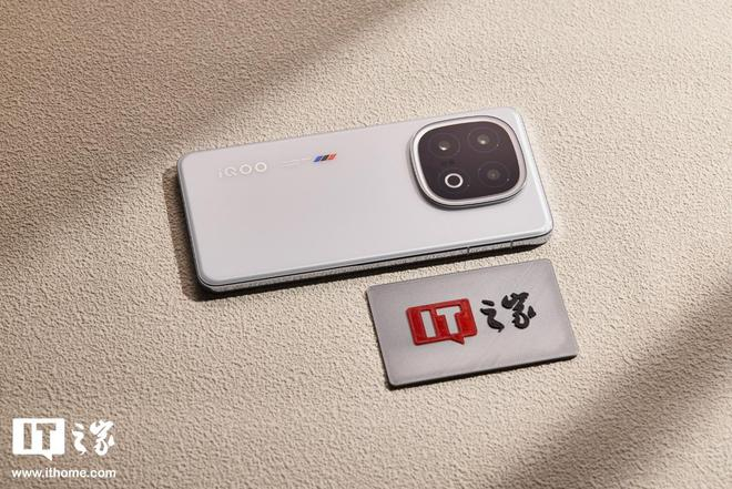▲ IT之家图赏：iQOO 13