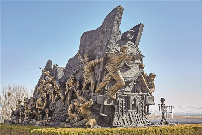 铁道游击队纪念园内的铁道游击队群雕。 图片来源：视觉中国