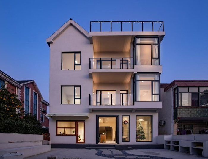 “界河里”民宿