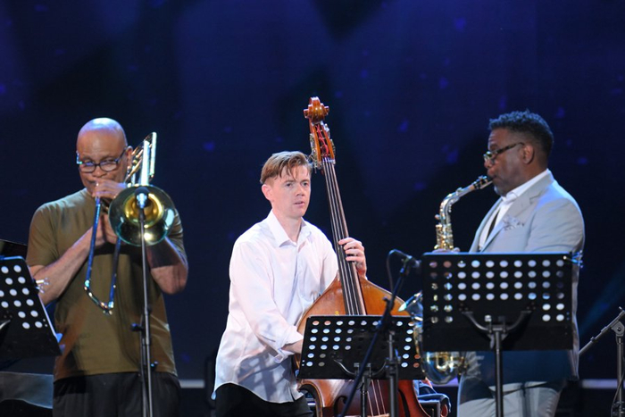 7月5日晚8时，2025上海城市草坪音乐会“夏之魅”暨上海夏季音乐节（MISA）城市草坪系列演出开幕