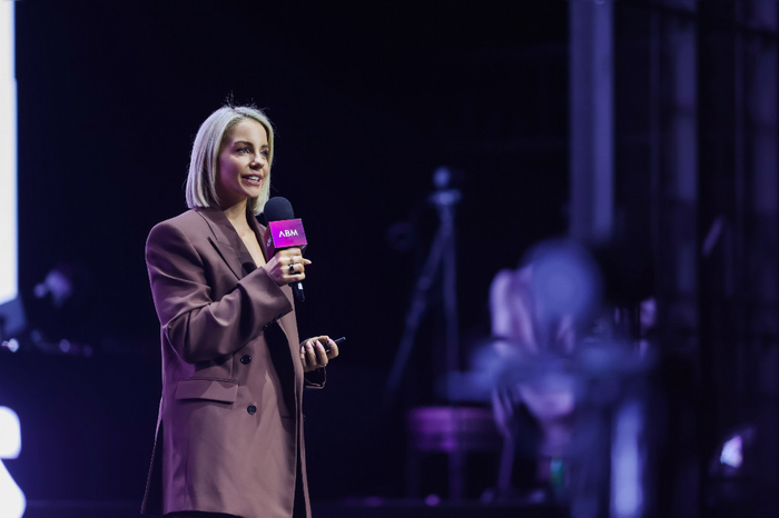 △ Vida Glow高级研发科学家Lauren Dewsbury