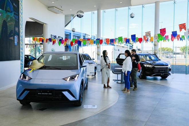 ▲比亚迪在巴西的门店内部