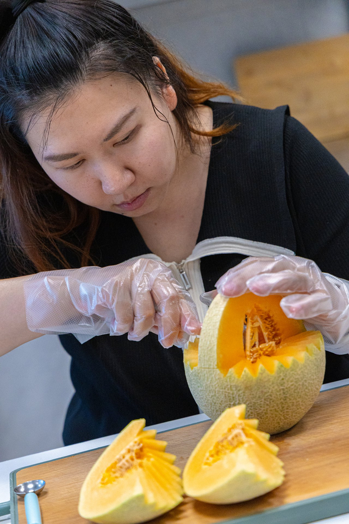 工作中的孙安琦 受访者供图