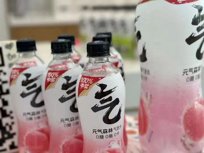 △元气森林气泡水。图源 自然与城市研学中心 