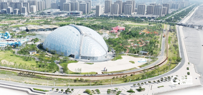 坐落于青岛高新区的东方伊甸园。邢志峰 摄