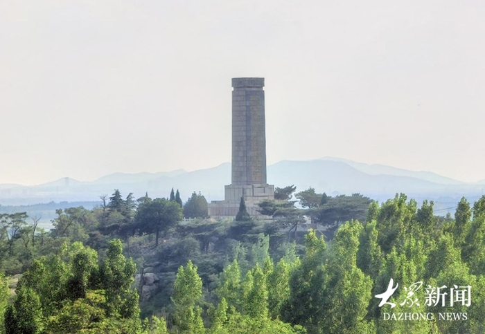 徂徕山抗日武装起义纪念碑