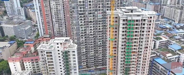 店子梁社区二小区新楼。