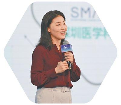 颜宁在作演讲。影像中国